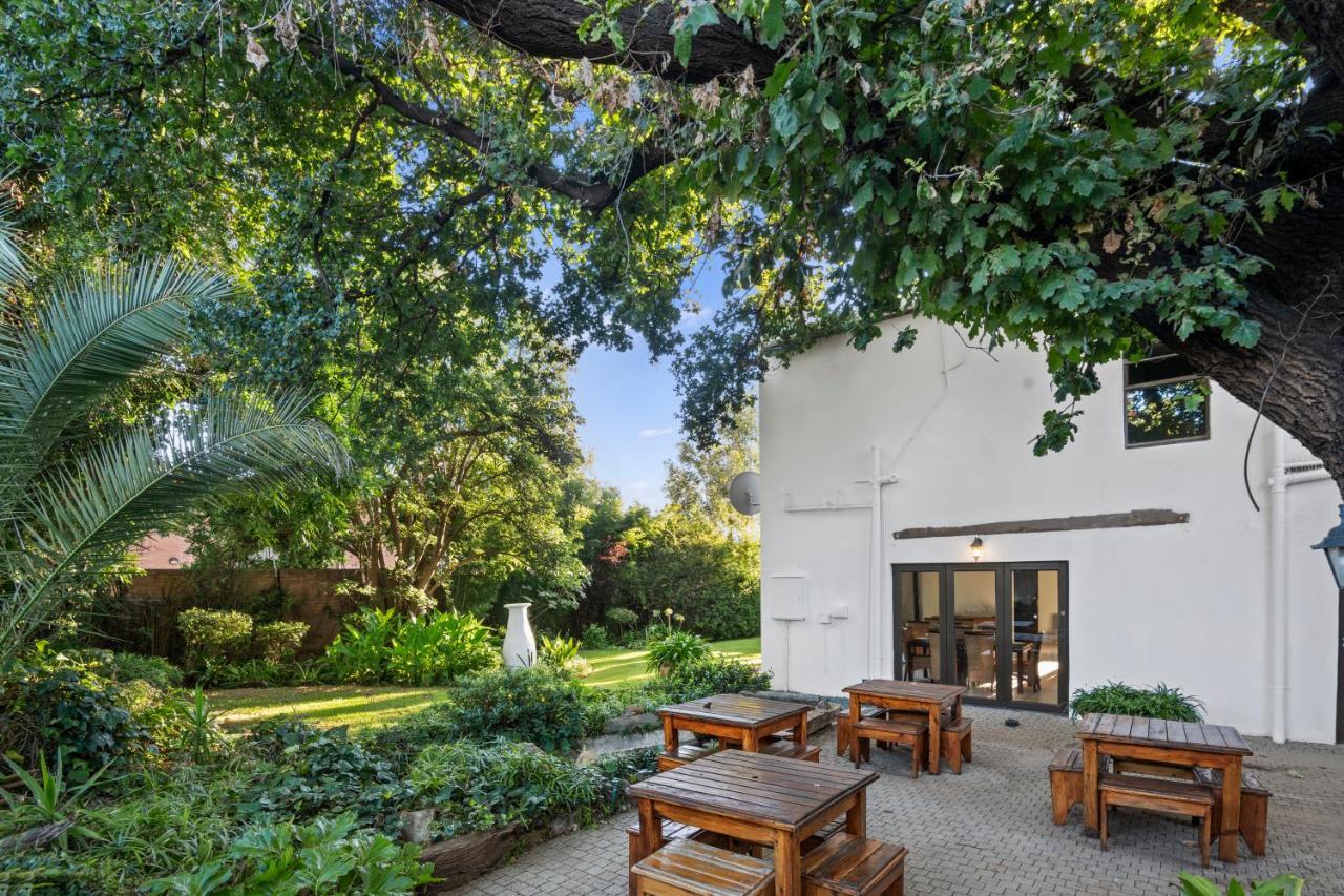 De Akker Guest House Bloemfontein Bagian luar foto